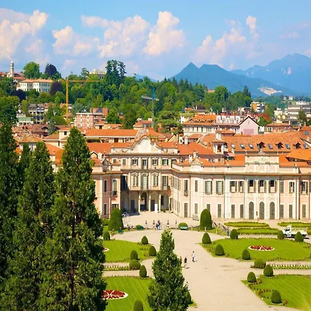 Romantic Base With Maggiore Views Apartment *
